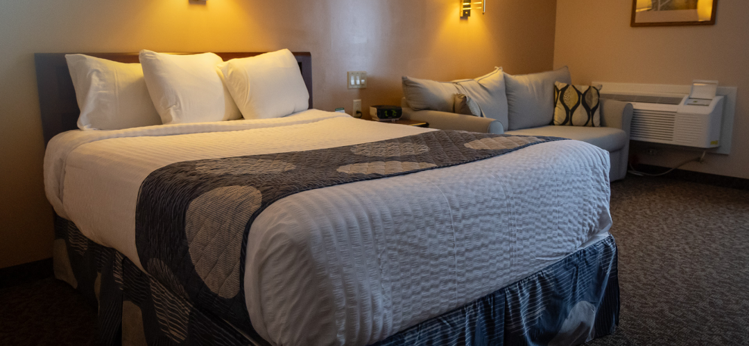 Customer story: Ivey's Motor Lodge onboards devicethread SmartAccess