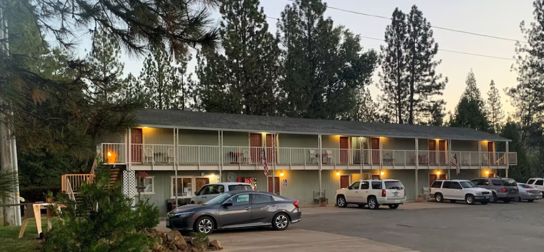 Customer story: Brownsville Motel and Lodge onboards devicethread SmartAccess