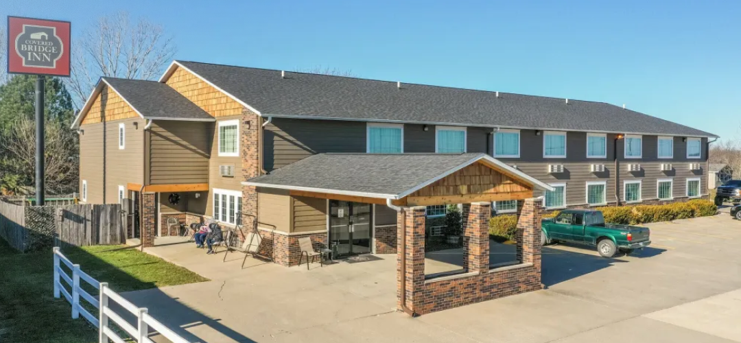 Customer story: Hotel Pommier's Covered Bridge Inn onboards devicethread SmartAccess